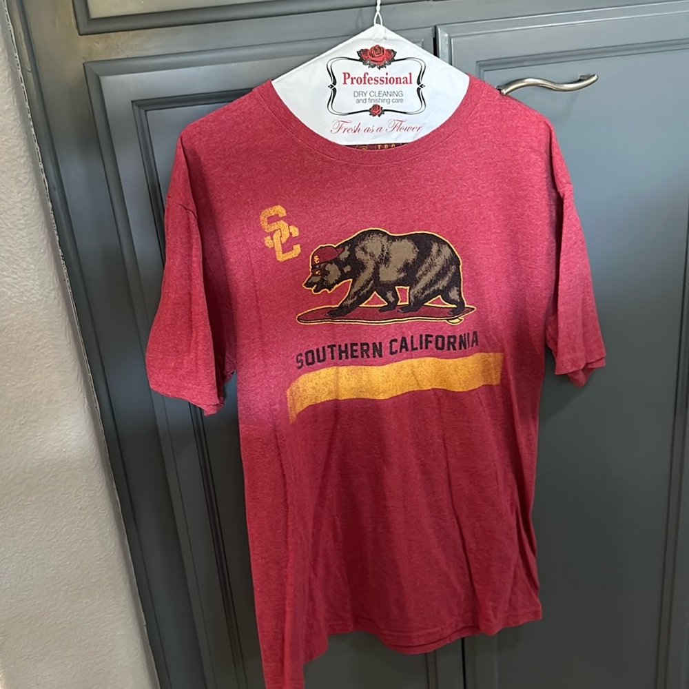 USC t shirt